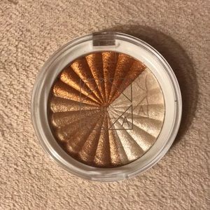 Ofra x NikkiTutorials Highlighter